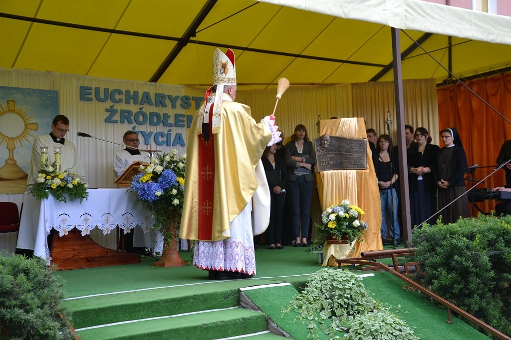 Ksiądz Józef Kardynał Glemp patronem Domu Pomocy Społecznej w Bramkach.