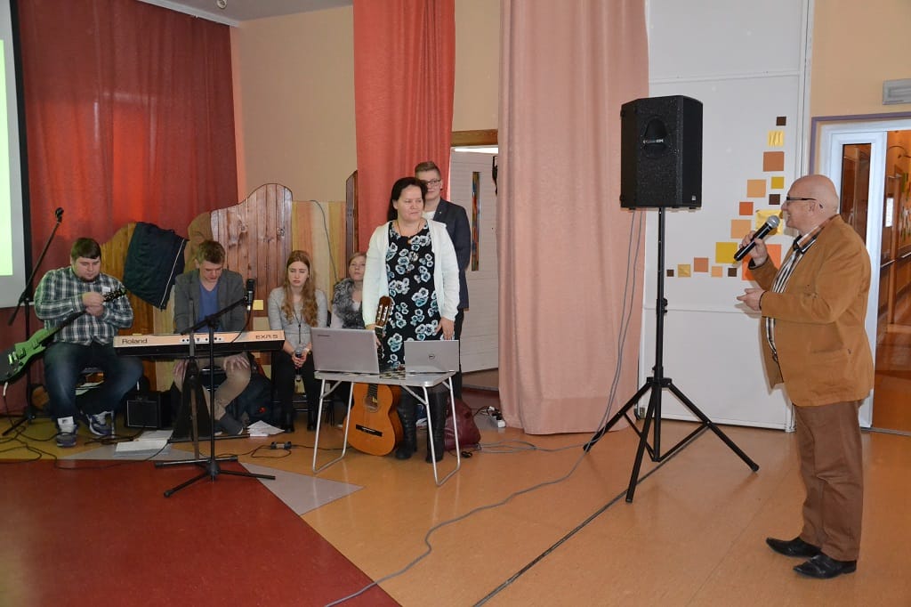 Występ Zespołu Szkół Nr. 1 im. Melchiora Wańkowicza w Błoniu