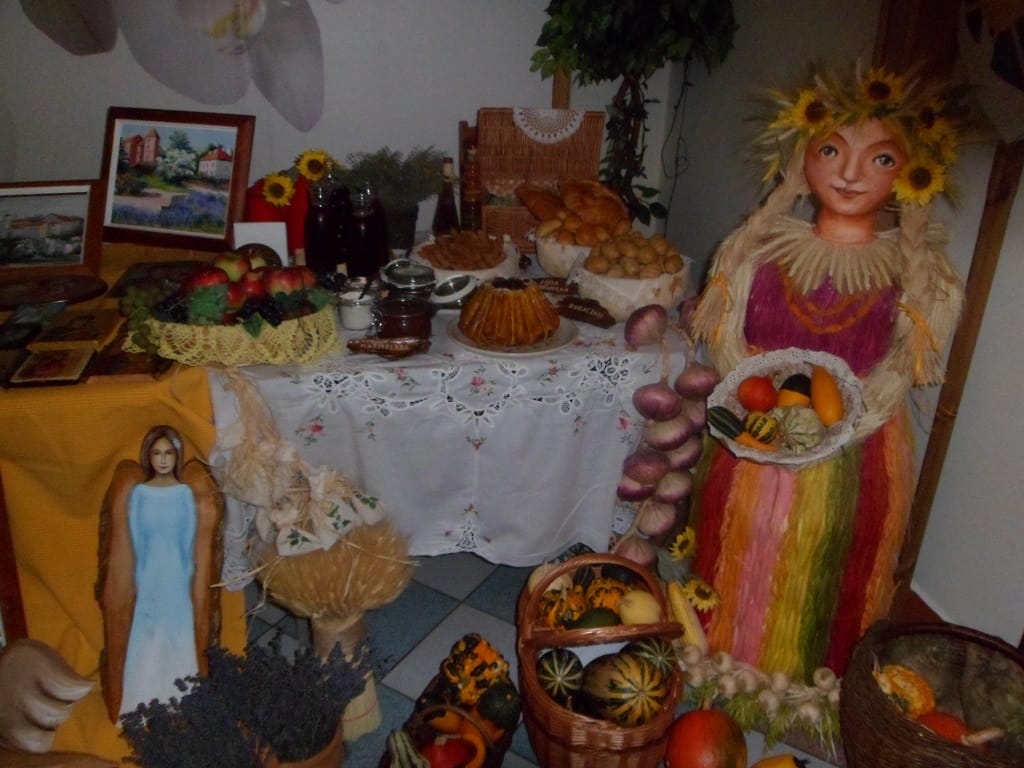 Mieszkańcy DPS w Bramkach na Integracyjnym Spotkaniu Osób Niepełnosprawnych „Sposób na życie” 01-02.09.2016r. Kowale Oleckie