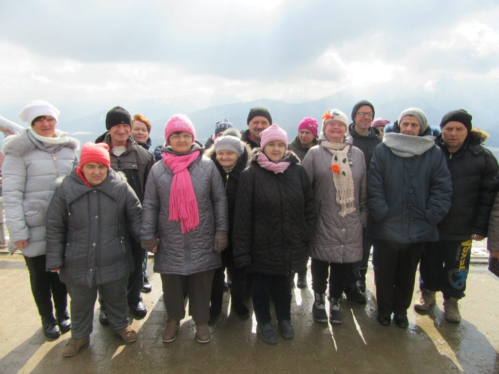 Zimowy wypoczynek mieszkańców Domu Pomocy Społecznej w Bramkach w Zakopanem